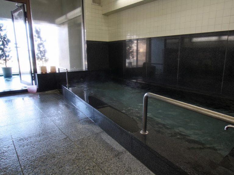 熱海の温泉大浴場つきマンスリーマンションのご紹介（1ヶ月より賃貸可能♪） エンゼル不動産ブログ