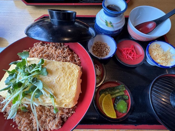 ひつまぶし風だしまきたまご丼