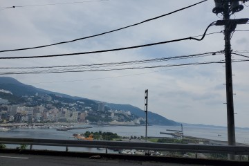 雲が多く、湿度高めです。
