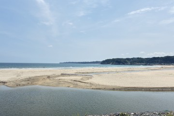 美しい砂浜と海に、心が癒されます♪<br />
～御宿海岸より～