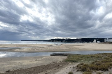 冬の穏やかな浜です。<br />
～御宿海岸より～