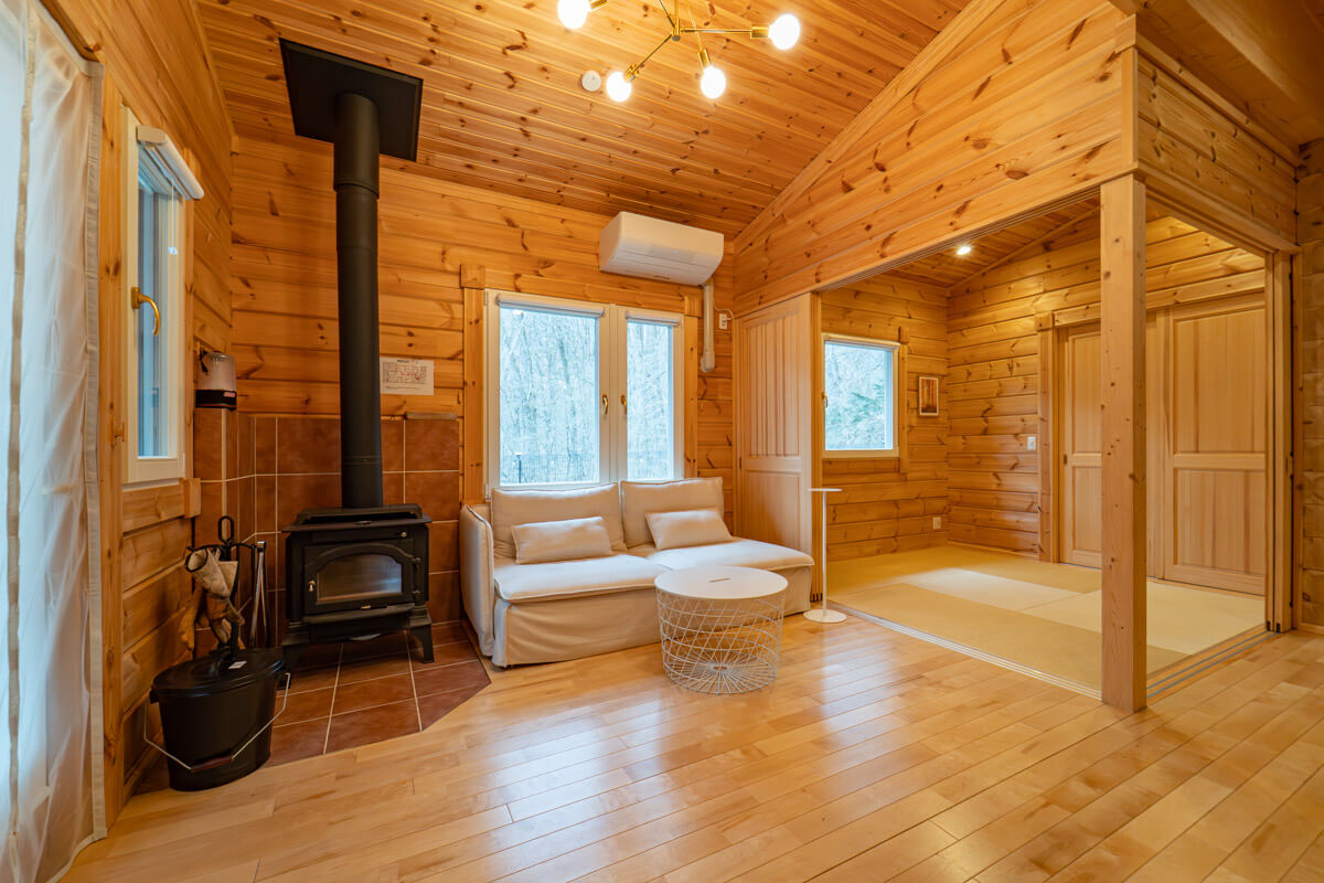 軽井沢の賃貸不動産「愛犬と過ごすヴィラ」｜暮らすように楽しむ